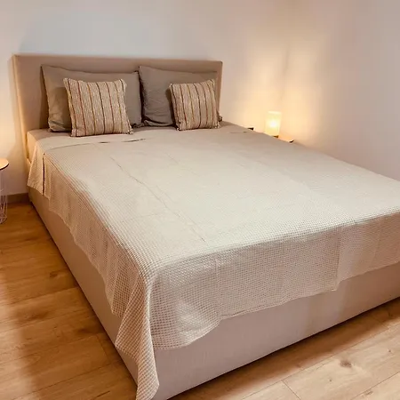 Seafront Studio-apartment