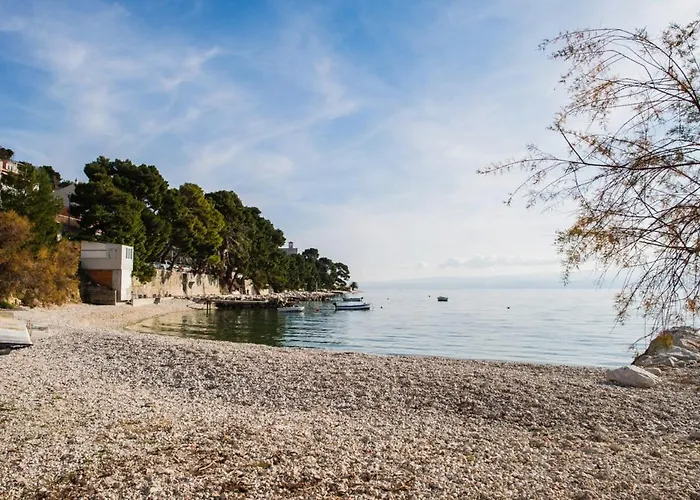 Seafront Studio-apartment * Krilo