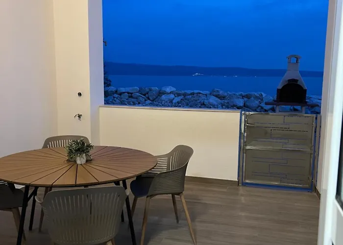 公寓 Seafront Studio-apartment Krilo